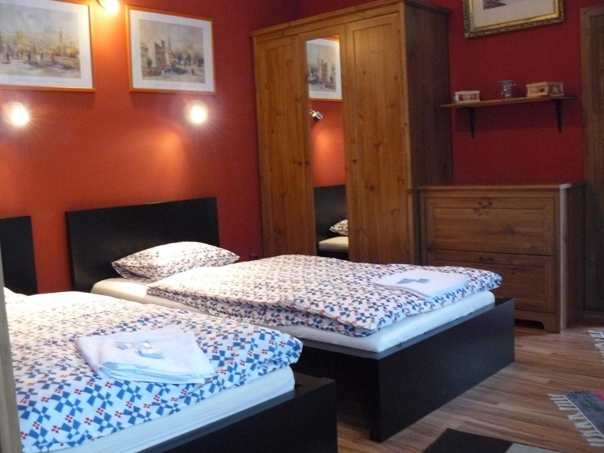 Clochard Hotel 3*